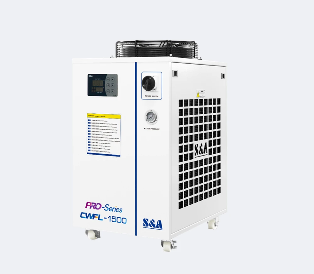 Industrial water chiller with digital control and front cooling vents