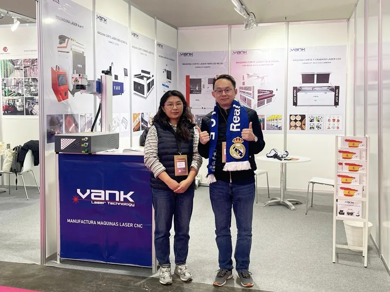 Vank Laser exhibition booth and visitors at C!Print Madrid 2026.